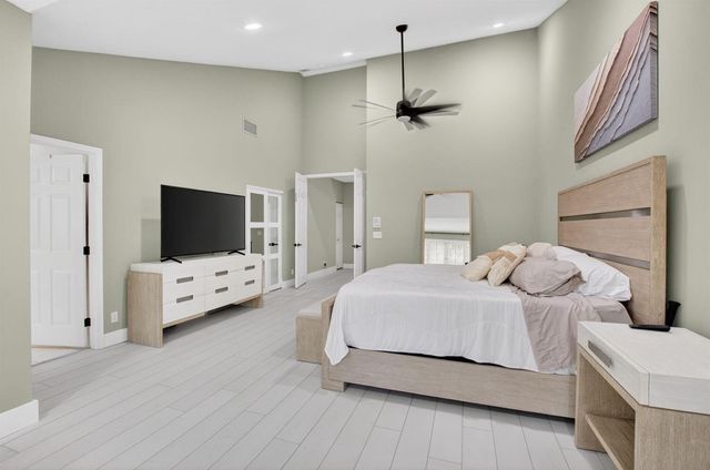 124 Las Brisas Circle, Hypoluxo, FL 33462