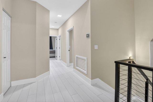 124 Las Brisas Circle, Hypoluxo, FL 33462