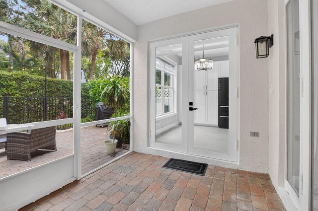 124 Las Brisas Circle, Hypoluxo, FL 33462