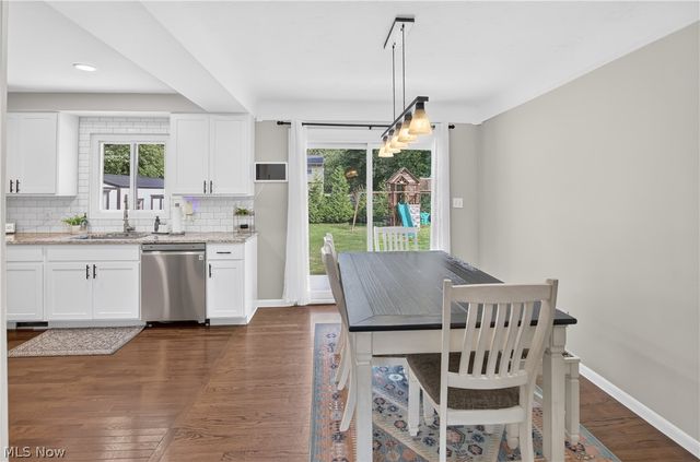 8247 Fairlane Drive, Macedonia, OH 44056