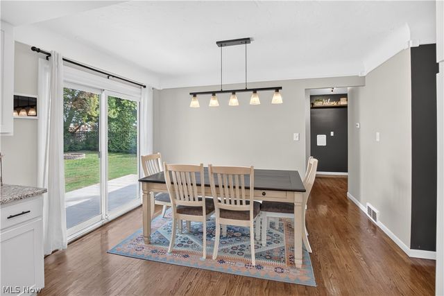 8247 Fairlane Drive, Macedonia, OH 44056