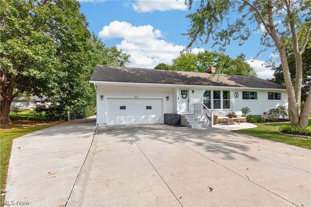 8247 Fairlane Drive, Macedonia, OH 44056