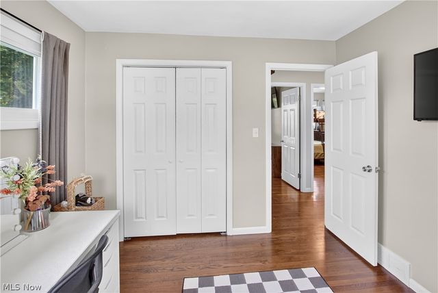 8247 Fairlane Drive, Macedonia, OH 44056