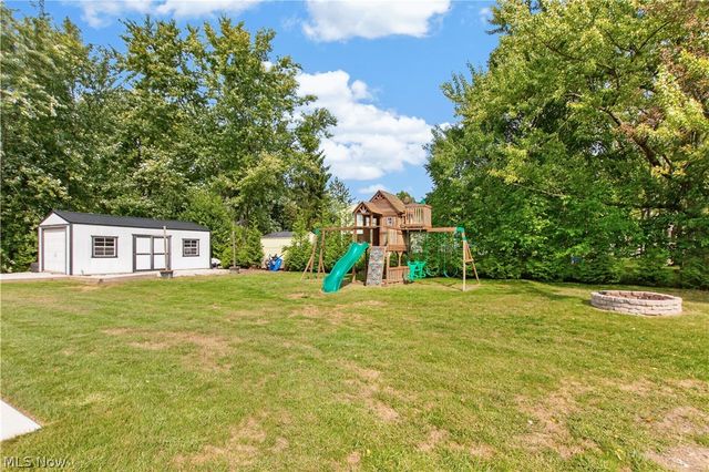 8247 Fairlane Drive, Macedonia, OH 44056