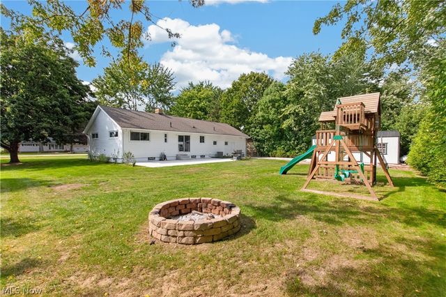 8247 Fairlane Drive, Macedonia, OH 44056