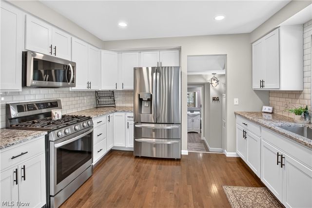 8247 Fairlane Drive, Macedonia, OH 44056