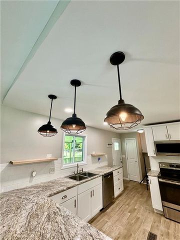 351 River Lake Drive, Eatonton, GA 31024