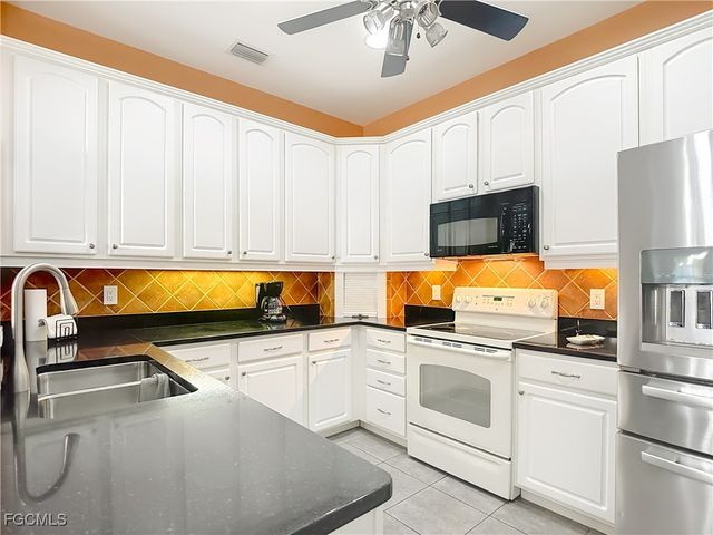 20940 Calle Cristal LN 1, North Fort Myers, FL 33917