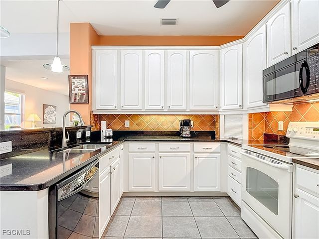 20940 Calle Cristal LN 1, North Fort Myers, FL 33917