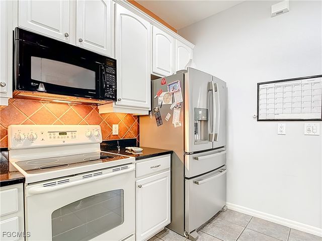 20940 Calle Cristal LN 1, North Fort Myers, FL 33917