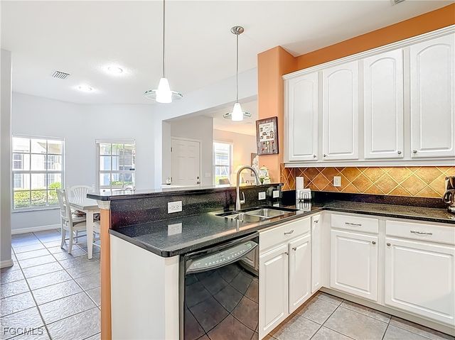 20940 Calle Cristal LN 1, North Fort Myers, FL 33917