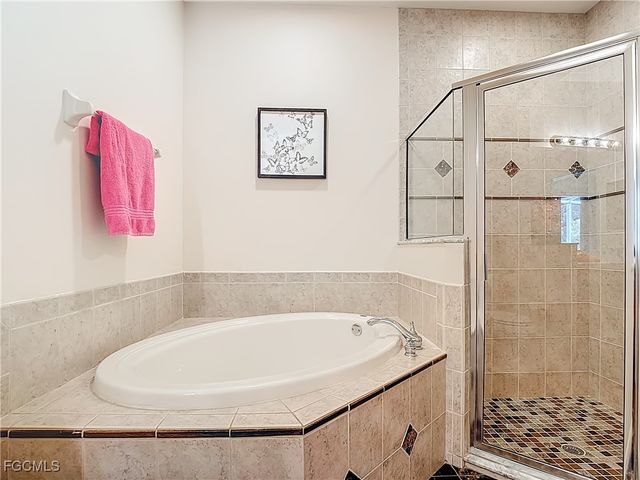 20940 Calle Cristal LN 1, North Fort Myers, FL 33917