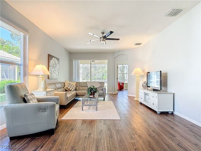 20940 Calle Cristal LN 1, North Fort Myers, FL 33917