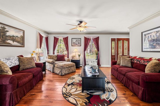 52 Newman Wilson Road, Weare, NH 03281