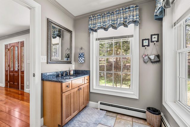 52 Newman Wilson Road, Weare, NH 03281