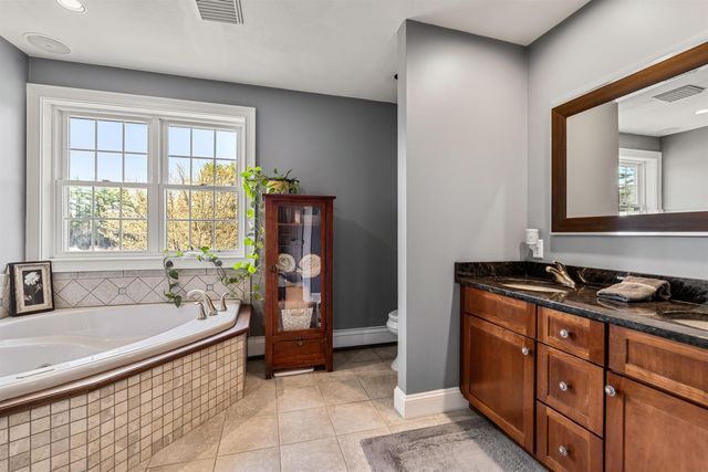 52 Newman Wilson Road, Weare, NH 03281