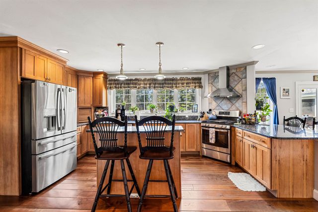 52 Newman Wilson Road, Weare, NH 03281