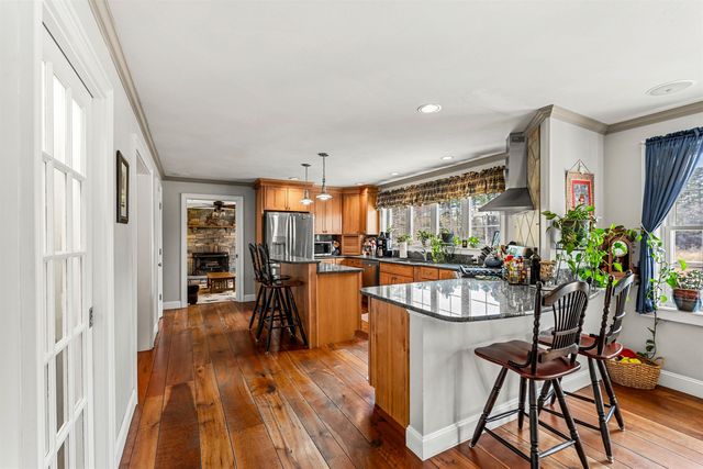 52 Newman Wilson Road, Weare, NH 03281