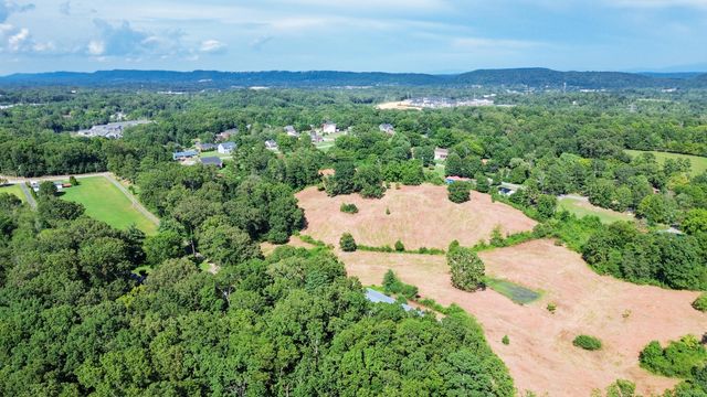 8014 Bork Memorial Drive, Ooltewah, TN 37363