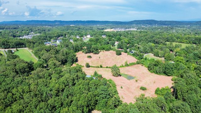 8014 Bork Memorial Drive, Ooltewah, TN 37363