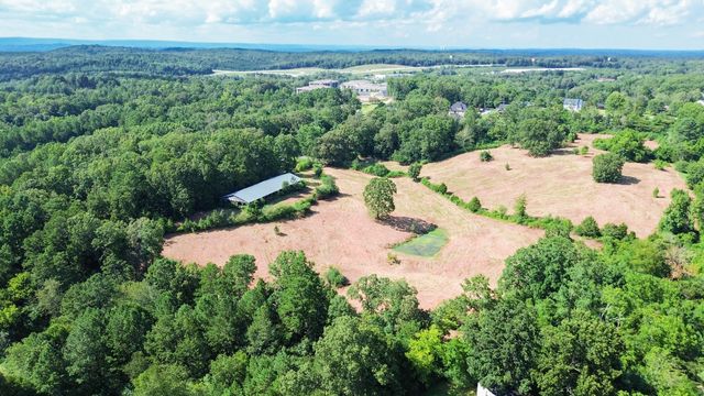 8014 Bork Memorial Drive, Ooltewah, TN 37363