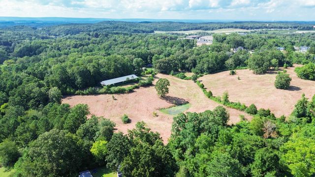 8014 Bork Memorial Drive, Ooltewah, TN 37363