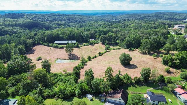 8014 Bork Memorial Drive, Ooltewah, TN 37363