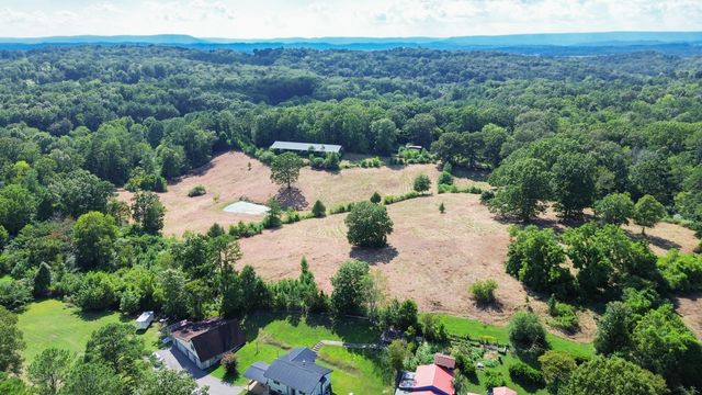 8014 Bork Memorial Drive, Ooltewah, TN 37363