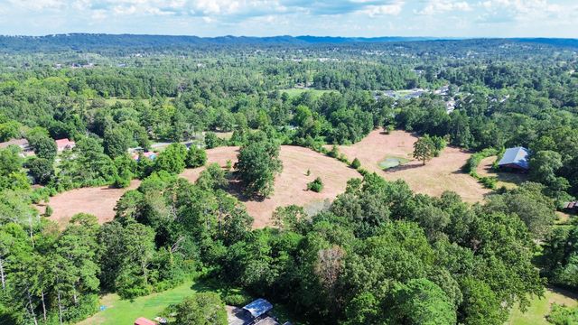 8014 Bork Memorial Drive, Ooltewah, TN 37363