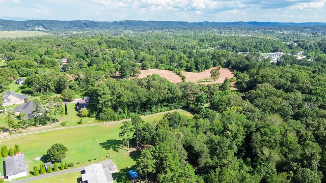 8014 Bork Memorial Drive, Ooltewah, TN 37363