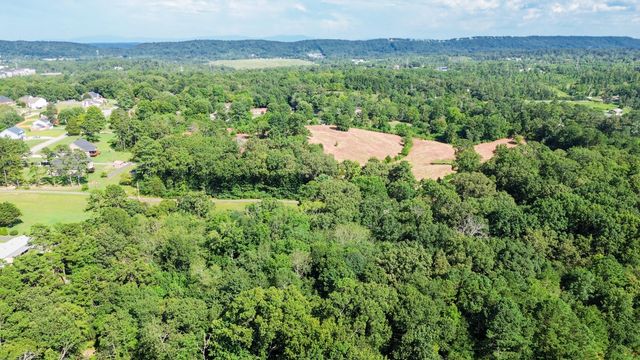 8014 Bork Memorial Drive, Ooltewah, TN 37363