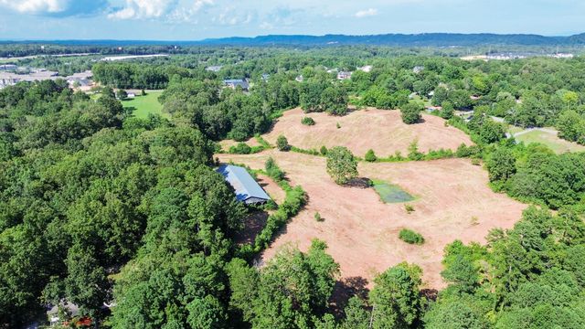 8014 Bork Memorial Drive, Ooltewah, TN 37363