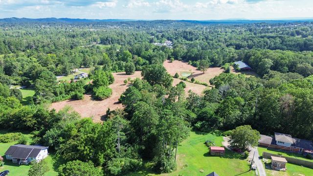 8014 Bork Memorial Drive, Ooltewah, TN 37363