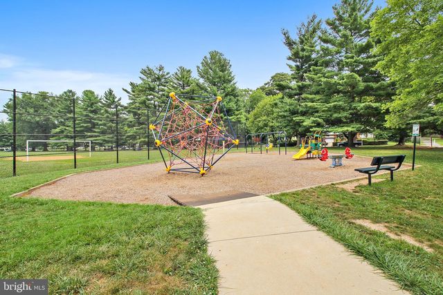 8703 BRADMOOR DR, Bethesda, MD 20817