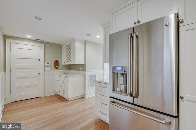 8703 BRADMOOR DR, Bethesda, MD 20817