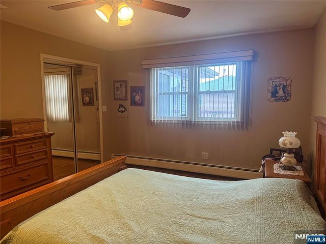 1033 Park Drive, Secaucus, NJ 07094