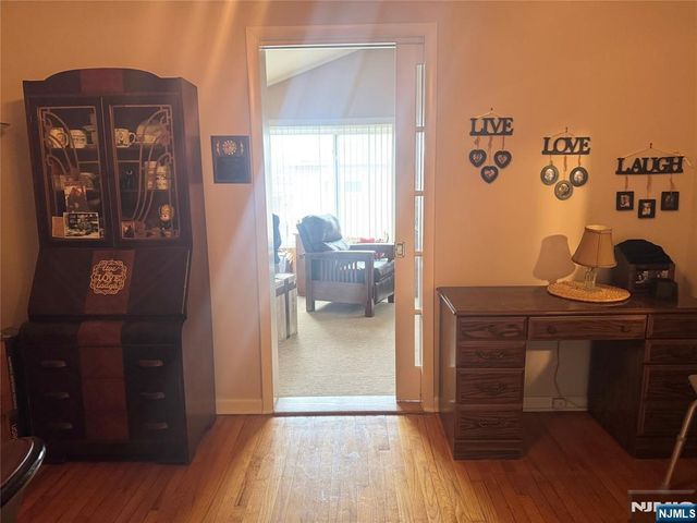 1033 Park Drive, Secaucus, NJ 07094