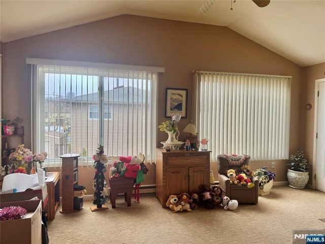 1033 Park Drive, Secaucus, NJ 07094