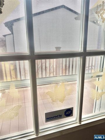 1033 Park Drive, Secaucus, NJ 07094