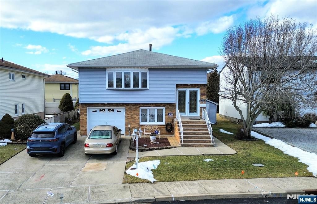 1033 Park Drive, Secaucus, NJ 07094