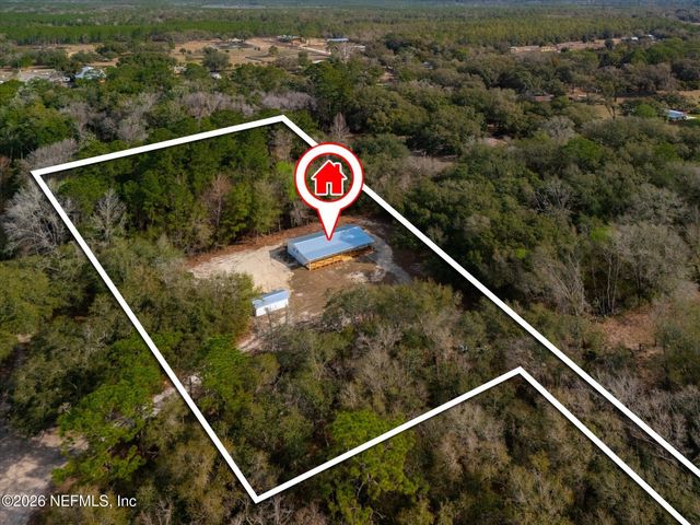 102 MULLINS Road, Palatka, FL 32177