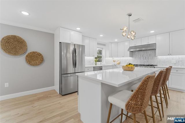 64 Morningside Road, Verona, NJ 07044