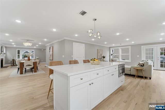 64 Morningside Road, Verona, NJ 07044