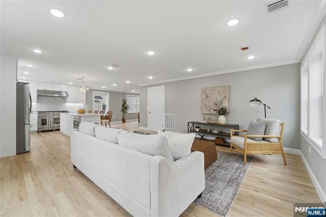 64 Morningside Road, Verona, NJ 07044