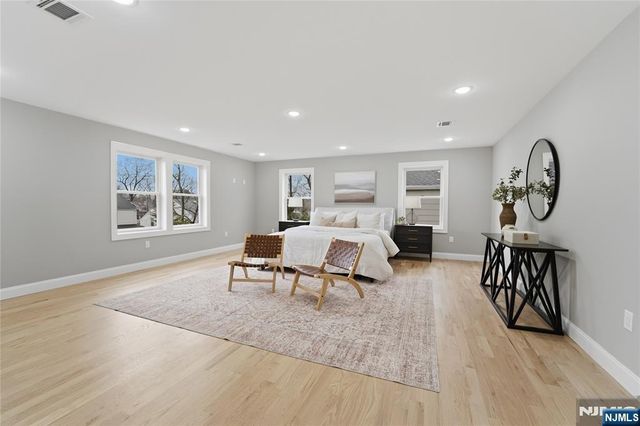 64 Morningside Road, Verona, NJ 07044