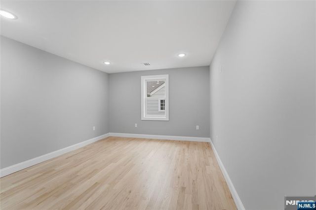 64 Morningside Road, Verona, NJ 07044