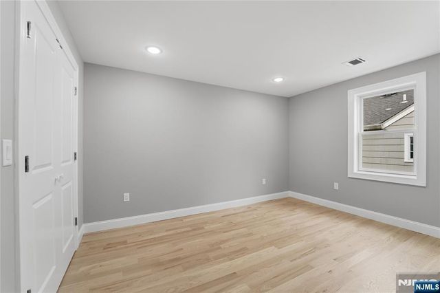 64 Morningside Road, Verona, NJ 07044