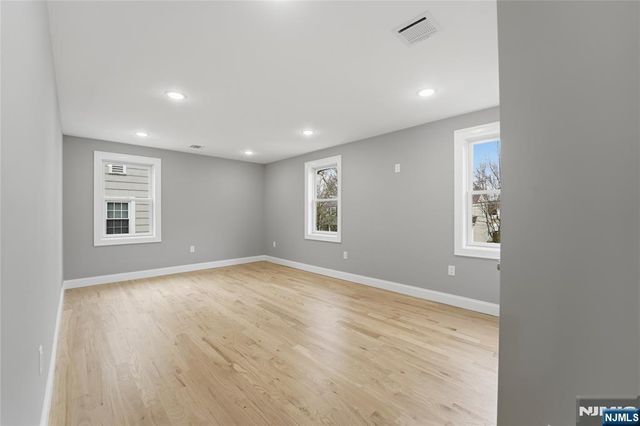 64 Morningside Road, Verona, NJ 07044