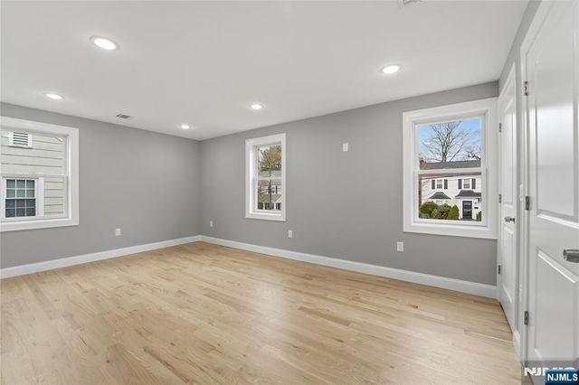 64 Morningside Road, Verona, NJ 07044