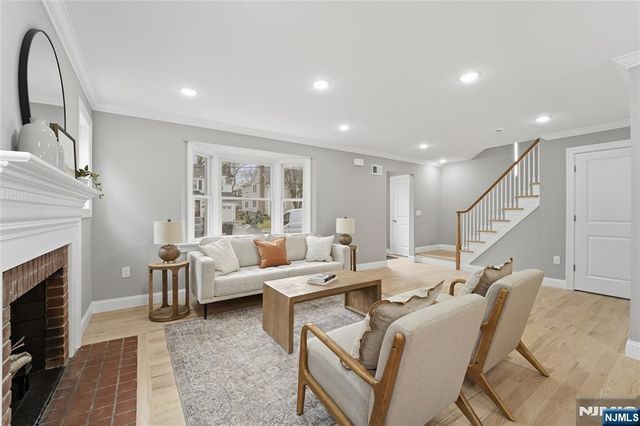 64 Morningside Road, Verona, NJ 07044